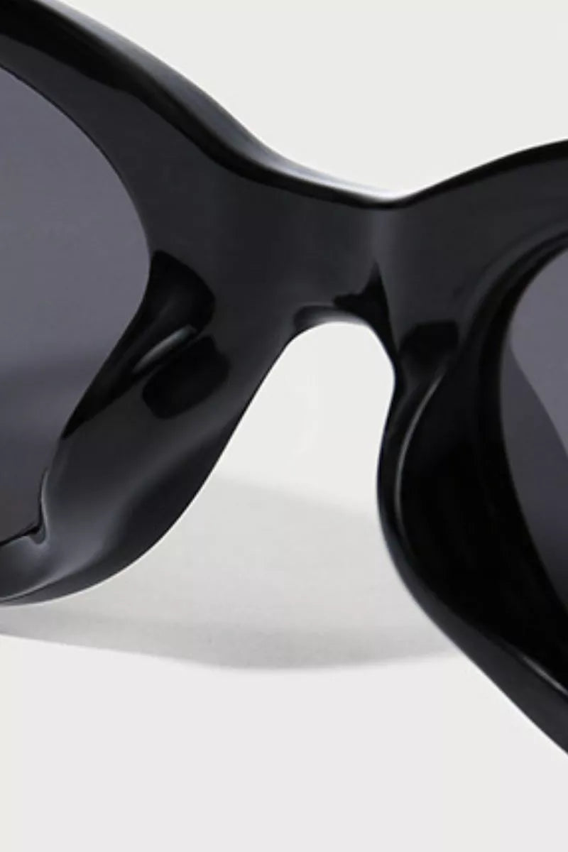 Retro Oval Frame Sunglasses